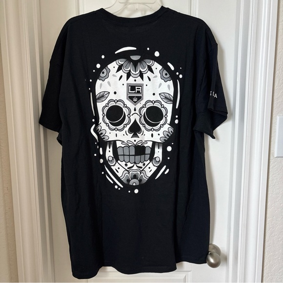 LA Kings Day of the Dead Graphic Tee - Picture 1 of 9